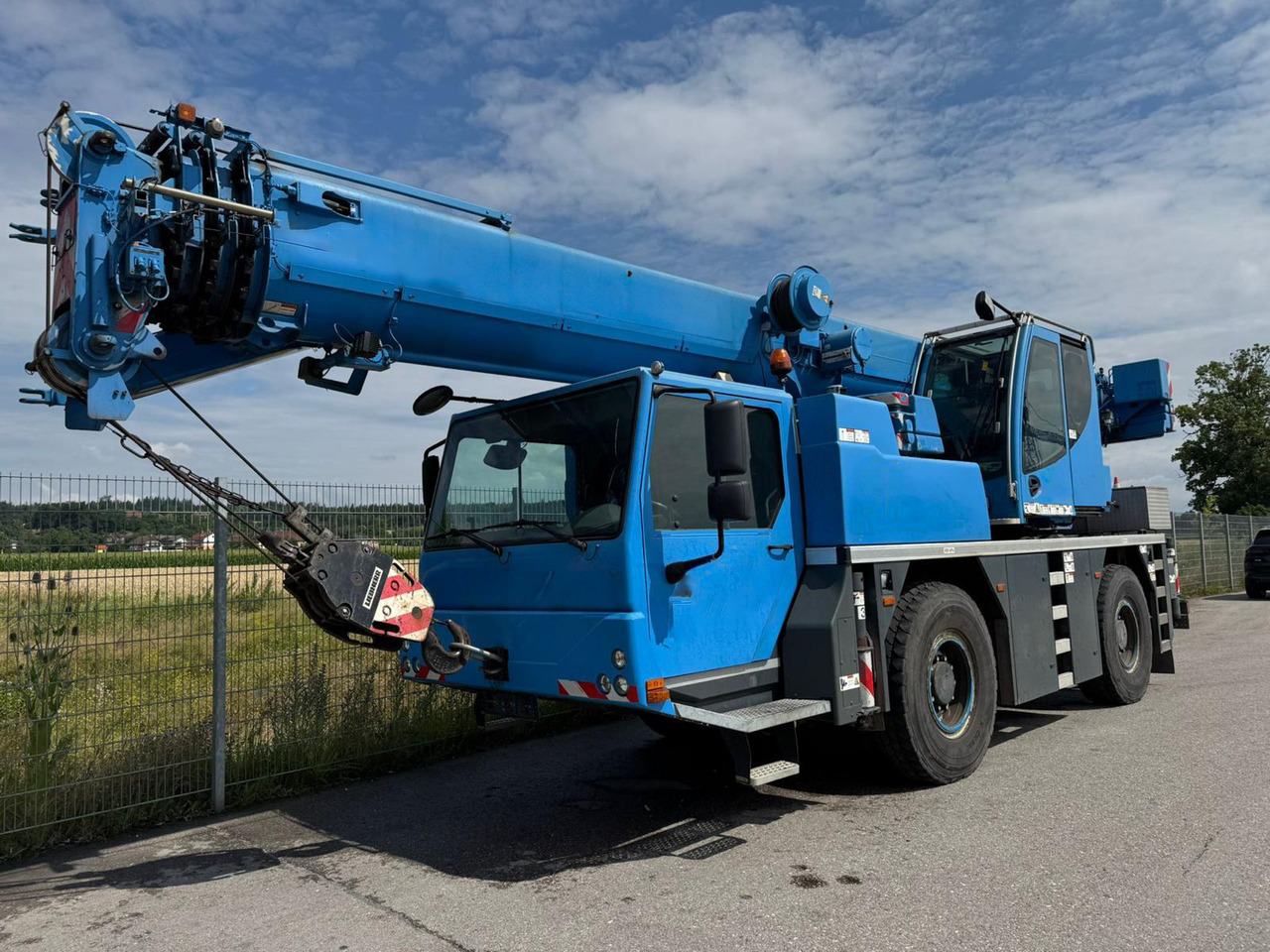 LIEBHERR LTM 1040-2.1 - Avtodvigalo: slika 3 LIEBHERR LTM 1040-2.1 - Avtodvigalo: slika 3