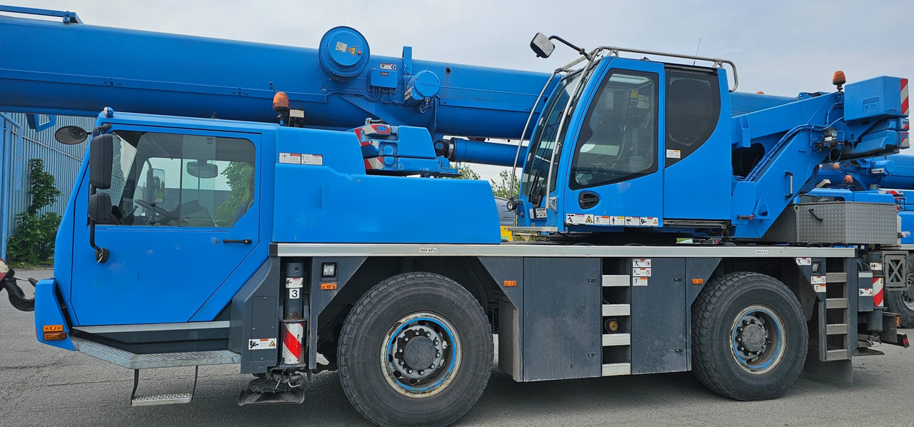 LIEBHERR LTM 1040-2.1 - Avtodvigalo: slika 1 LIEBHERR LTM 1040-2.1 - Avtodvigalo: slika 1
