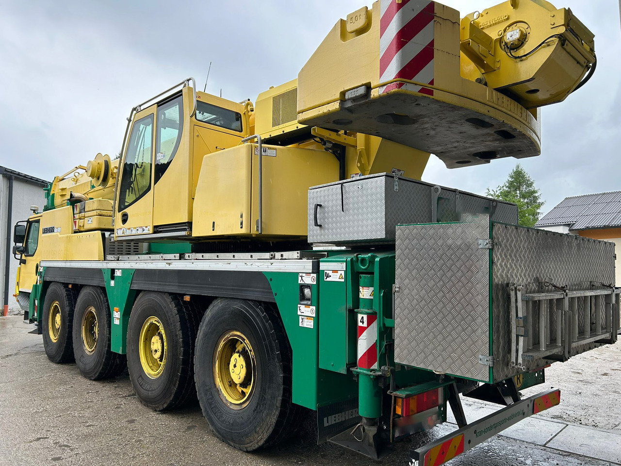 LIEBHERR LTM 1070-4.2 - Avtodvigalo: slika 3 LIEBHERR LTM 1070-4.2 - Avtodvigalo: slika 3