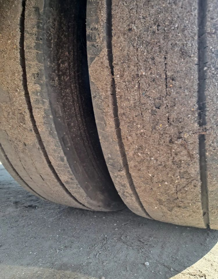 Huffermann Przyczepa Schmitz do hakowca - Abrol/ Samonakladalec prikolica: slika 5 Huffermann Przyczepa Schmitz do hakowca - Abrol/ Samonakladalec prikolica: slika 5