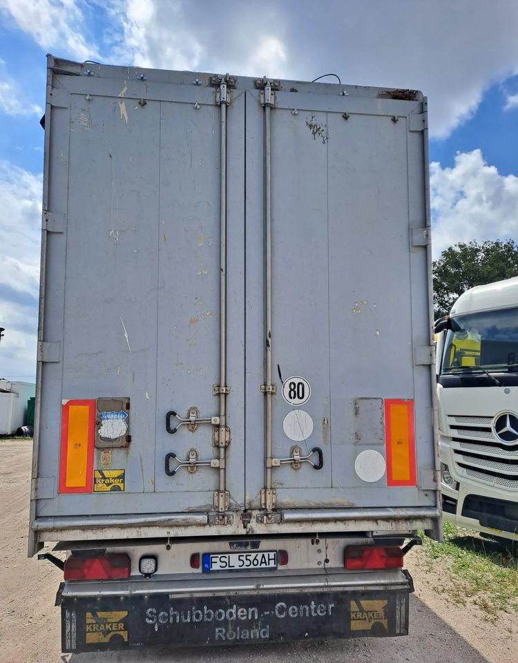 Kraker Naczepa ruchoma podłoga KRAKER CF300 - Tovorna pohodna polprikolica: slika 4 Kraker Naczepa ruchoma podłoga KRAKER CF300 - Tovorna pohodna polprikolica: slika 4