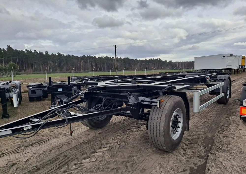 Krone Przyczepa Krone BDF 2017 rok - Kontejnerska prikolica/ Prikolica z zamenljivim tovoriščem: slika 1 Krone Przyczepa Krone BDF 2017 rok - Kontejnerska prikolica/ Prikolica z zamenljivim tovoriščem: slika 1