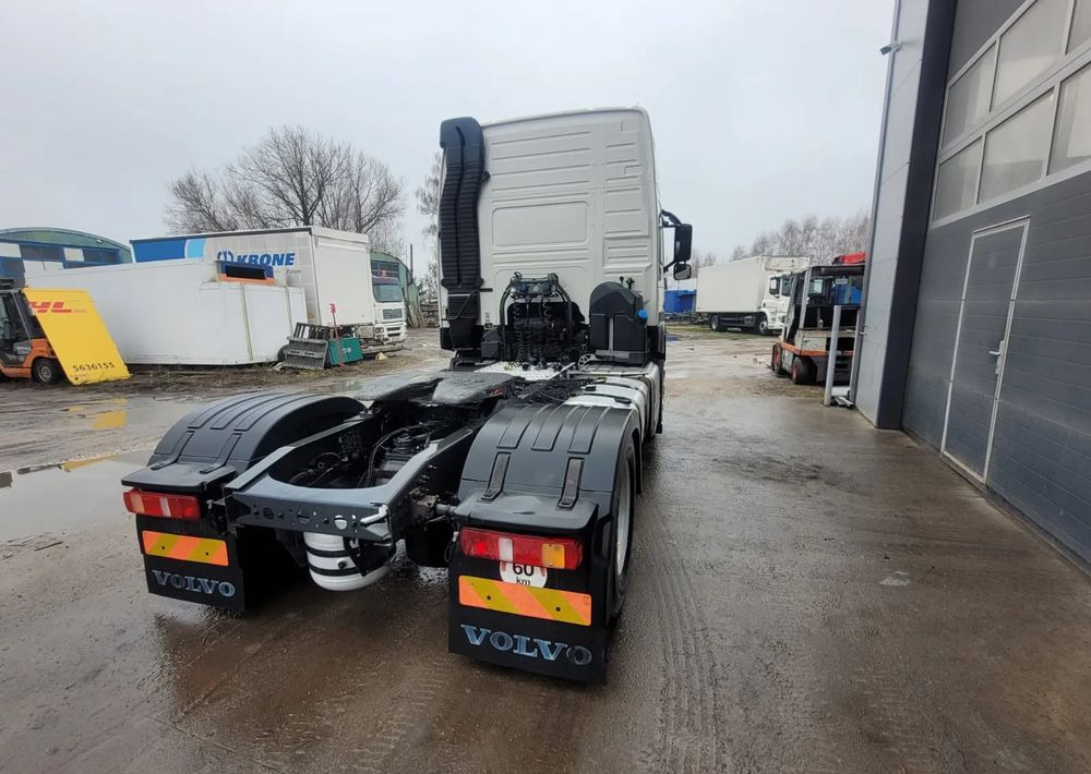 Volvo Volvo FM 450 ADR E6 ciągnik siodłowy - Vlačilec: slika 3 Volvo Volvo FM 450 ADR E6 ciągnik siodłowy - Vlačilec: slika 3