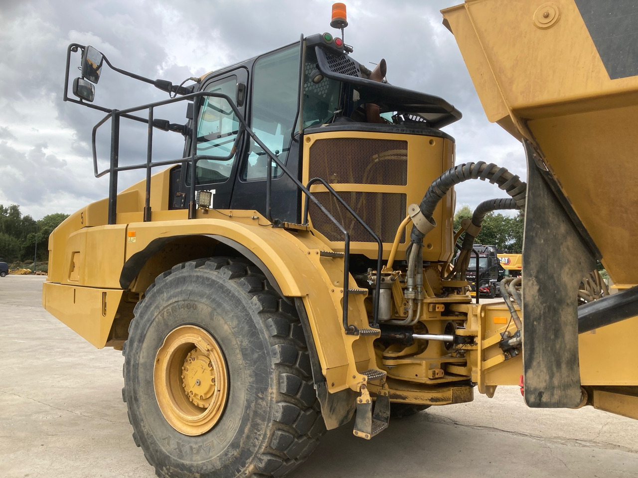 CATERPILLAR 745 - Zglobni demper: slika 2 CATERPILLAR 745 - Zglobni demper: slika 2
