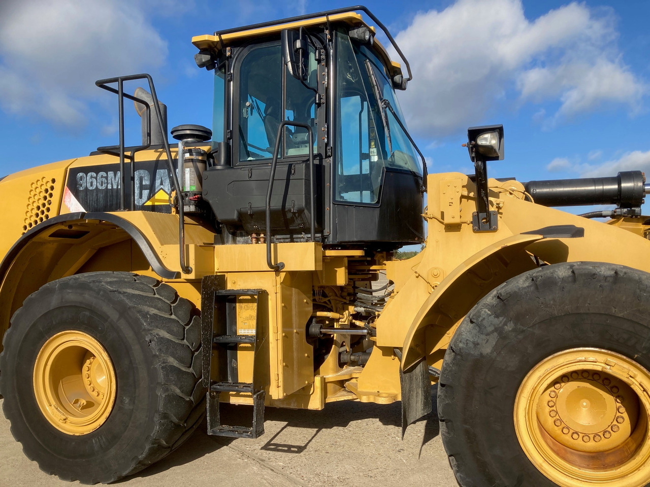 CATERPILLAR 966M - Kolesni nakladalec: slika 5 CATERPILLAR 966M - Kolesni nakladalec: slika 5