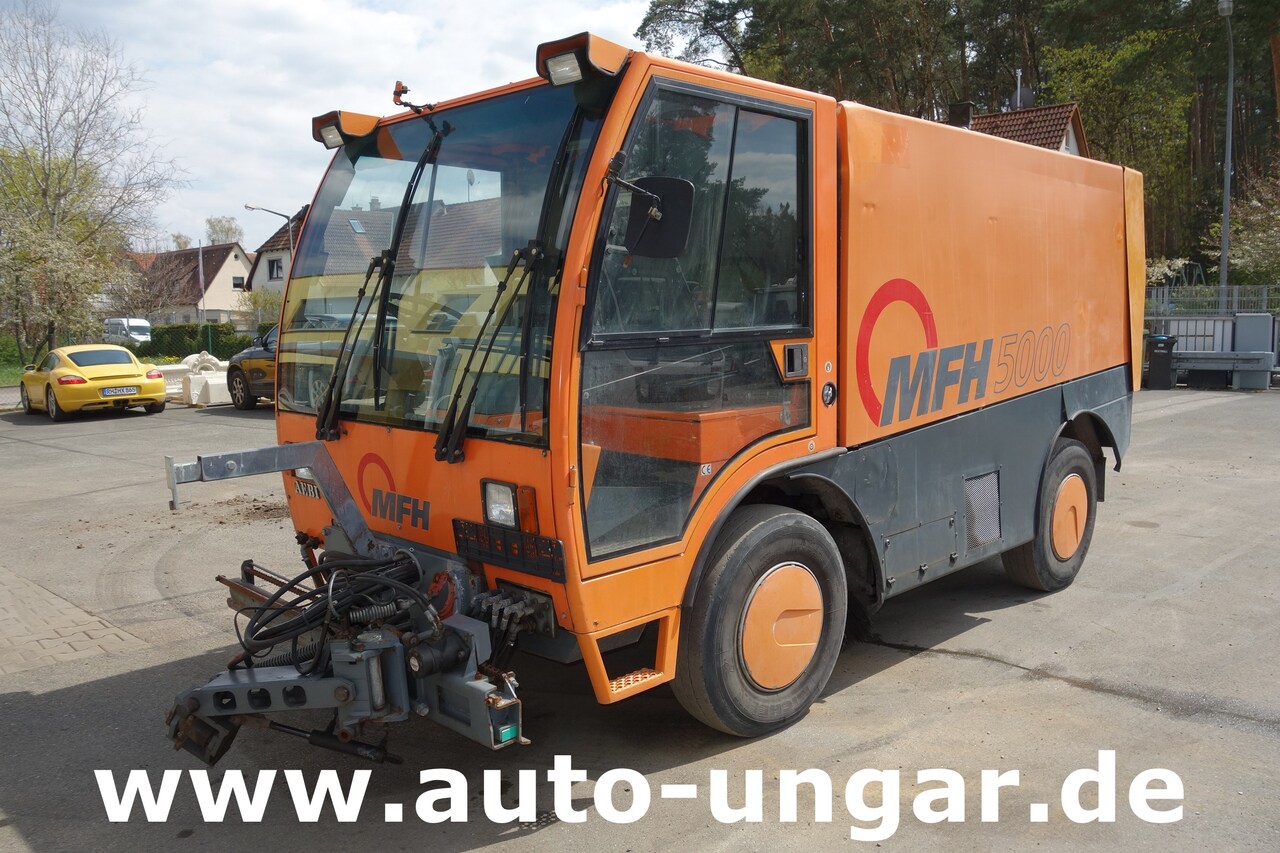 Aebi Schmidt MFH 5000 Kehrmaschine Ersatzteilträger - SpareParts EZ 2000 - Vozilo za pometanje: slika 3 Aebi Schmidt MFH 5000 Kehrmaschine Ersatzteilträger - SpareParts EZ 2000 - Vozilo za pometanje: slika 3