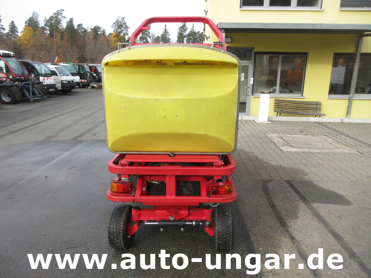 Ferrari PG280D Hochentleerung Hydrostat Kubota Diesel Parkmäher Mäher - Oprema za obračalnike: slika 5 Ferrari PG280D Hochentleerung Hydrostat Kubota Diesel Parkmäher Mäher - Oprema za obračalnike: slika 5