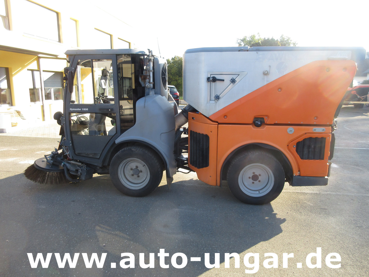 Hako CityMaster CM 1600 Kehrmaschine Knicklenkung Allrad Kommunalfahrzeug - Vozilo za pometanje: slika 4 Hako CityMaster CM 1600 Kehrmaschine Knicklenkung Allrad Kommunalfahrzeug - Vozilo za pometanje: slika 4