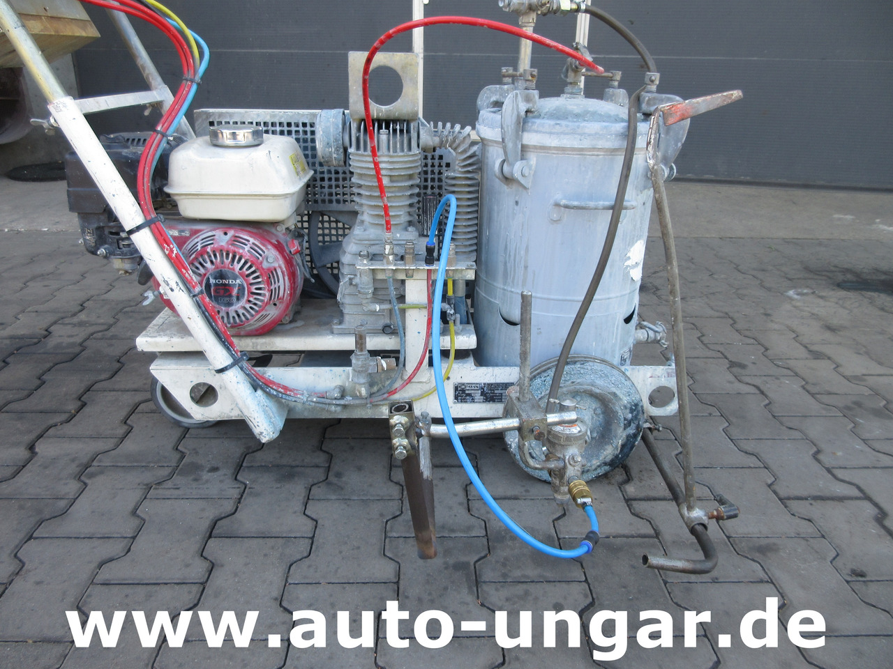 Hofmann H5-1 Straßenmarkierungsmaschine Roadmarking Machine Graco Markiermaschine - Stroj za asfalterska dela: slika 2 Hofmann H5-1 Straßenmarkierungsmaschine Roadmarking Machine Graco Markiermaschine - Stroj za asfalterska dela: slika 2