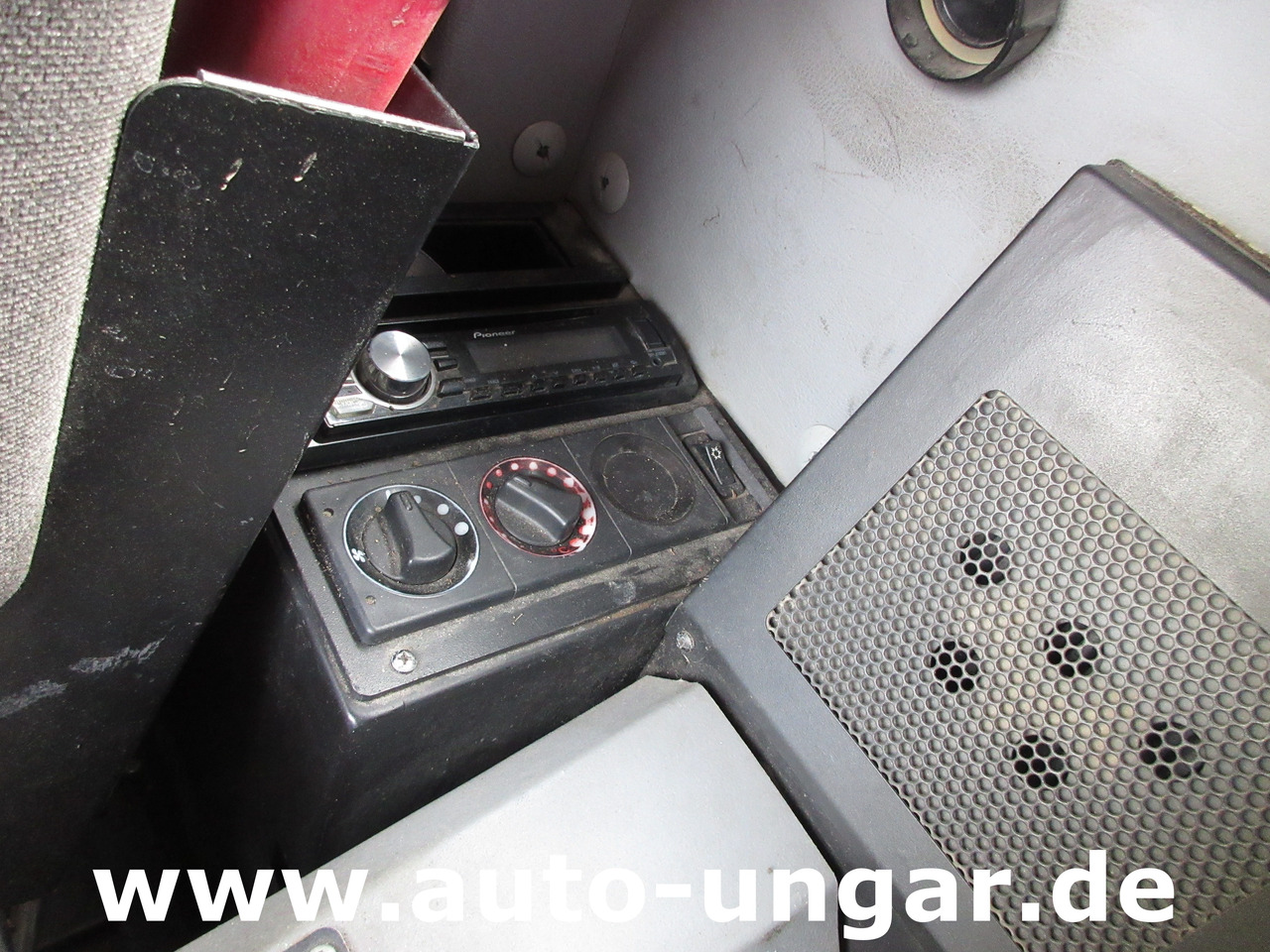 Komunalno/ Posebno vozilo Multicar Tremo X56 4x4 Euro 5 Bj. 2015 Trilety TXK Kehr-Aufbau Motorschaden: slika 20 Komunalno/ Posebno vozilo Multicar Tremo X56 4x4 Euro 5 Bj. 2015 Trilety TXK Kehr-Aufbau Motorschaden: slika 20