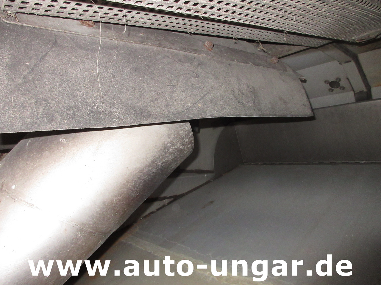 Komunalno/ Posebno vozilo Multicar Tremo X56 4x4 Euro 5 Bj. 2015 Trilety TXK Kehr-Aufbau Motorschaden: slika 22 Komunalno/ Posebno vozilo Multicar Tremo X56 4x4 Euro 5 Bj. 2015 Trilety TXK Kehr-Aufbau Motorschaden: slika 22