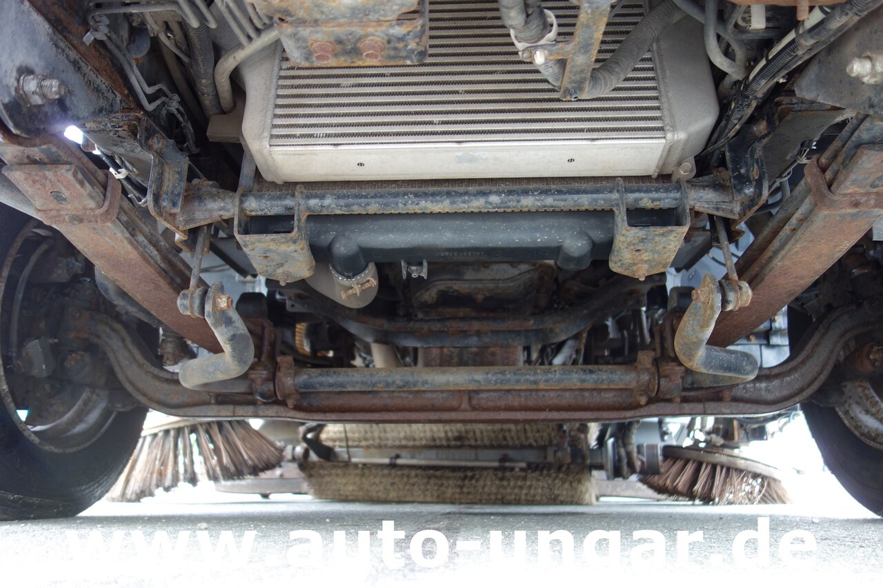 Vozilo za pometanje Mitsubishi Fuso Canter 7C15 mit Brock SL 140/2 Kehrmaschine Euro 4: slika 12