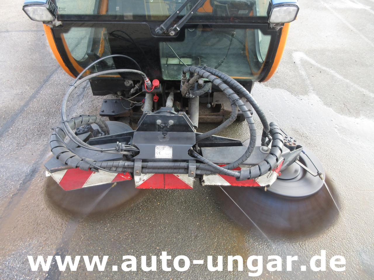 Nilfisk CR3500 Geräteträger Kommunalfahrzeug 4x4 Kehrmaschine Schmidt Flexigo - Vozilo za pometanje: slika 3 Nilfisk CR3500 Geräteträger Kommunalfahrzeug 4x4 Kehrmaschine Schmidt Flexigo - Vozilo za pometanje: slika 3