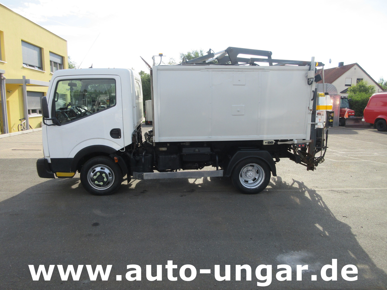 Nissan Cabstar 35.14 Mecagil Lebon Müllwagen BOM Garbage Truck 3.500kg - Smetarski tovornjak: slika 4 Nissan Cabstar 35.14 Mecagil Lebon Müllwagen BOM Garbage Truck 3.500kg - Smetarski tovornjak: slika 4
