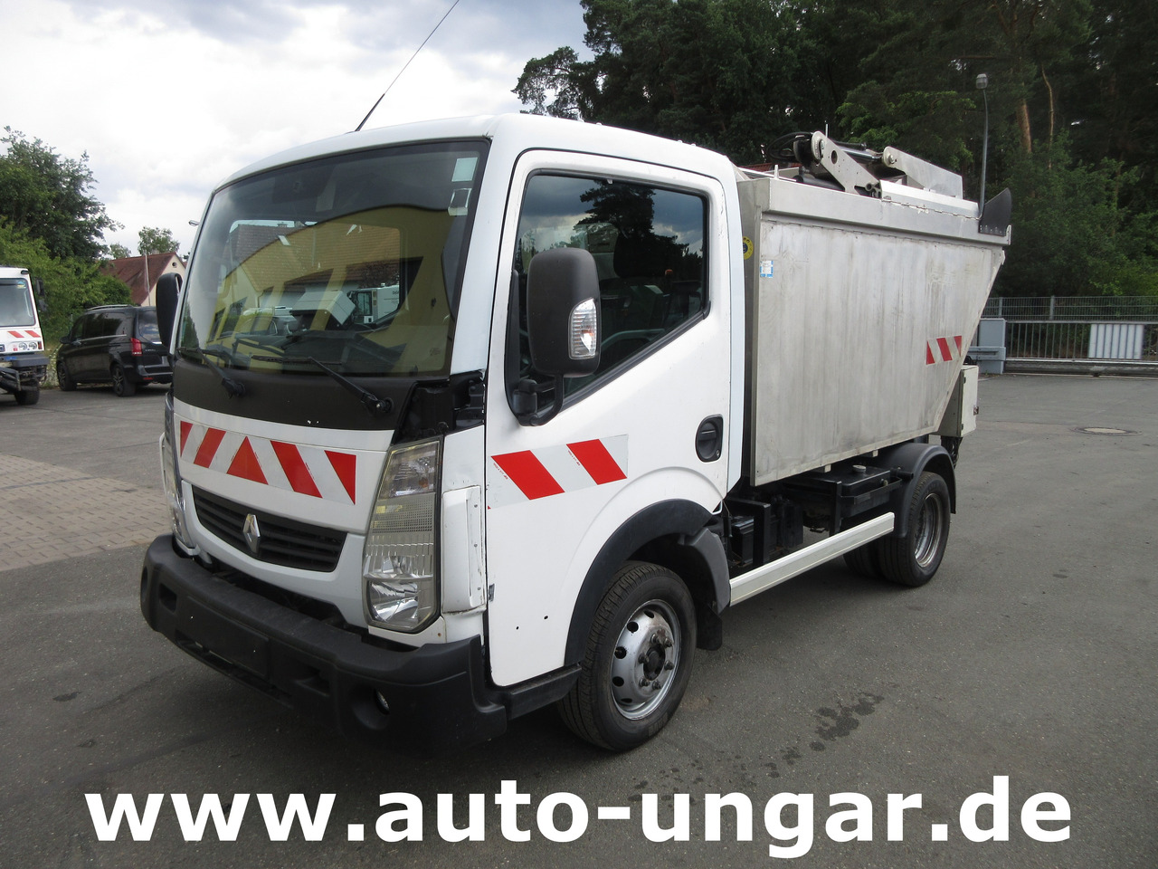RENAULT Maxity 3.500kg Faun Provence Benne Müllwagen 5m³ Alumulde mit Presse - Smetarski tovornjak: slika 3 RENAULT Maxity 3.500kg Faun Provence Benne Müllwagen 5m³ Alumulde mit Presse - Smetarski tovornjak: slika 3