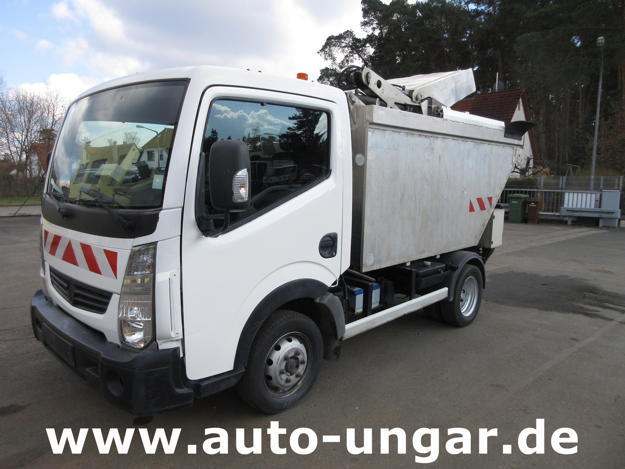 Renault Maxity 130 Müllwagen 3.500kg Lifter Presse Kipper Provence Benne Medium - Smetarski tovornjak: slika 3 Renault Maxity 130 Müllwagen 3.500kg Lifter Presse Kipper Provence Benne Medium - Smetarski tovornjak: slika 3