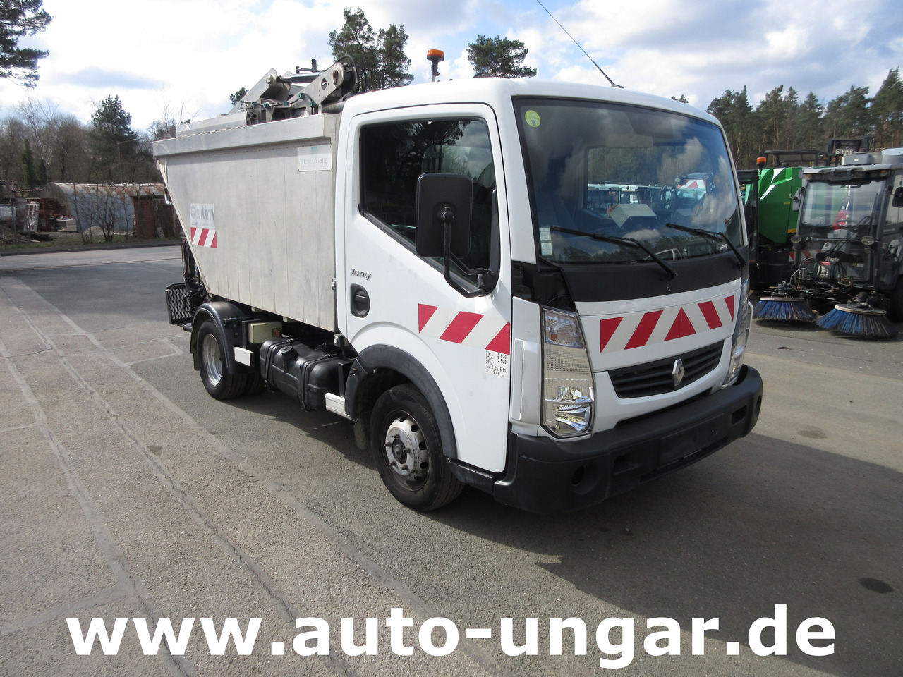 Renault Maxity Müllwagen 3.500kg Lifter Presse Kipper Tritt - Smetarski tovornjak: slika 1 Renault Maxity Müllwagen 3.500kg Lifter Presse Kipper Tritt - Smetarski tovornjak: slika 1