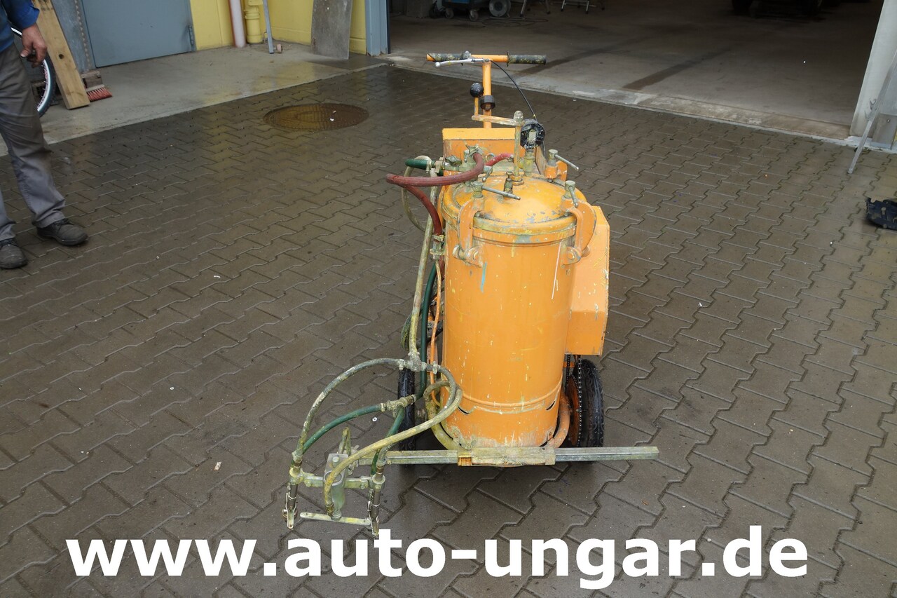 Zindel Hofmann Graco Zindel City mit eigenem Antrieb - Stroj za asfalterska dela: slika 3 Zindel Hofmann Graco Zindel City mit eigenem Antrieb - Stroj za asfalterska dela: slika 3