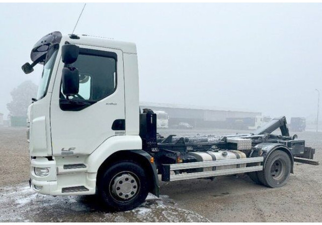DAF LF260 FA +2024! (CZ)CTS - Kotalni prekucni tovornjak: slika 2 DAF LF260 FA +2024! (CZ)CTS - Kotalni prekucni tovornjak: slika 2