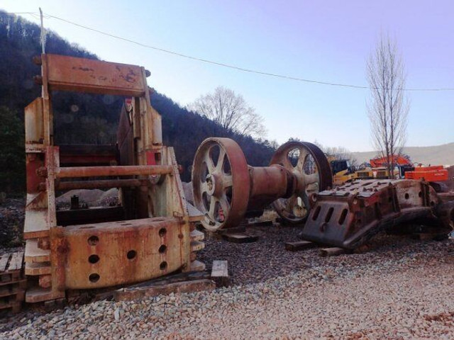 DCD - 4706 (CZ) 405-860 t/h DEMONTovan! DISMANTLED - Čeljustni drobilec: slika 3 DCD - 4706 (CZ) 405-860 t/h DEMONTovan! DISMANTLED - Čeljustni drobilec: slika 3