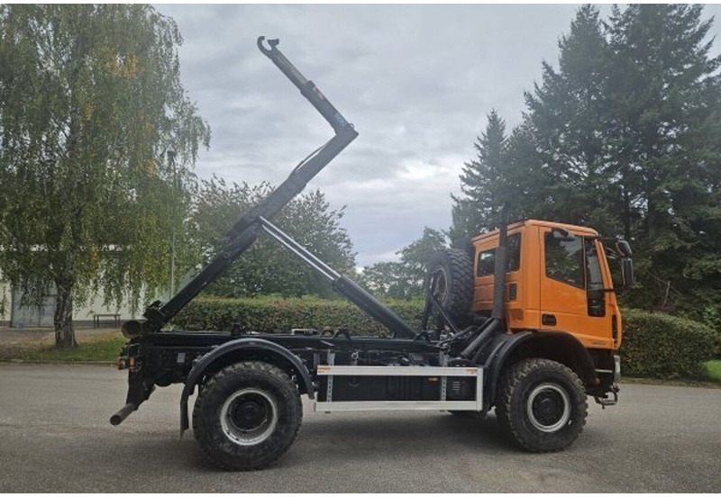 Iveco 4x4 ML140.E25 +winter zima (CZ)CTS +SIMED - Kotalni prekucni tovornjak: slika 2 Iveco 4x4 ML140.E25 +winter zima (CZ)CTS +SIMED - Kotalni prekucni tovornjak: slika 2