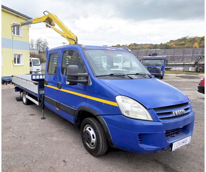 Iveco 50C18 Daily 3.D 16V +Effer - Dostavno vozilo s kesonom, Dostavno vozilo z dvojno kabino: slika 2 Iveco 50C18 Daily 3.D 16V +Effer - Dostavno vozilo s kesonom, Dostavno vozilo z dvojno kabino: slika 2