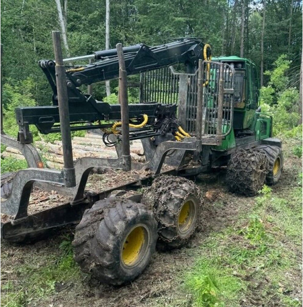 John Deere 1010E 8W - Forvarder: slika 2 John Deere 1010E 8W - Forvarder: slika 2