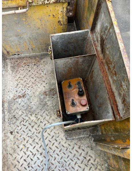 Schwing 25m BPL 601 +6x6 Tatra 815 (DOCS/KFZ MACHINE +1 no docs/kein kfz - Črpalka za beton: slika 4 Schwing 25m BPL 601 +6x6 Tatra 815 (DOCS/KFZ MACHINE +1 no docs/kein kfz - Črpalka za beton: slika 4