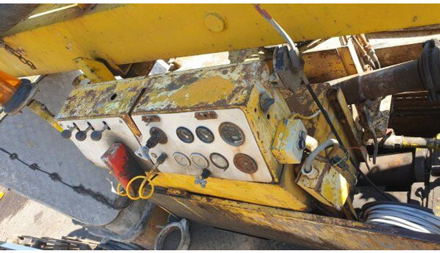 Schwing 2x! 25m BPL 601 +6x6 Tatra 815 (DOCS/KFZ MACHINE +1 no docs/kein - Črpalka za beton: slika 5 Schwing 2x! 25m BPL 601 +6x6 Tatra 815 (DOCS/KFZ MACHINE +1 no docs/kein - Črpalka za beton: slika 5