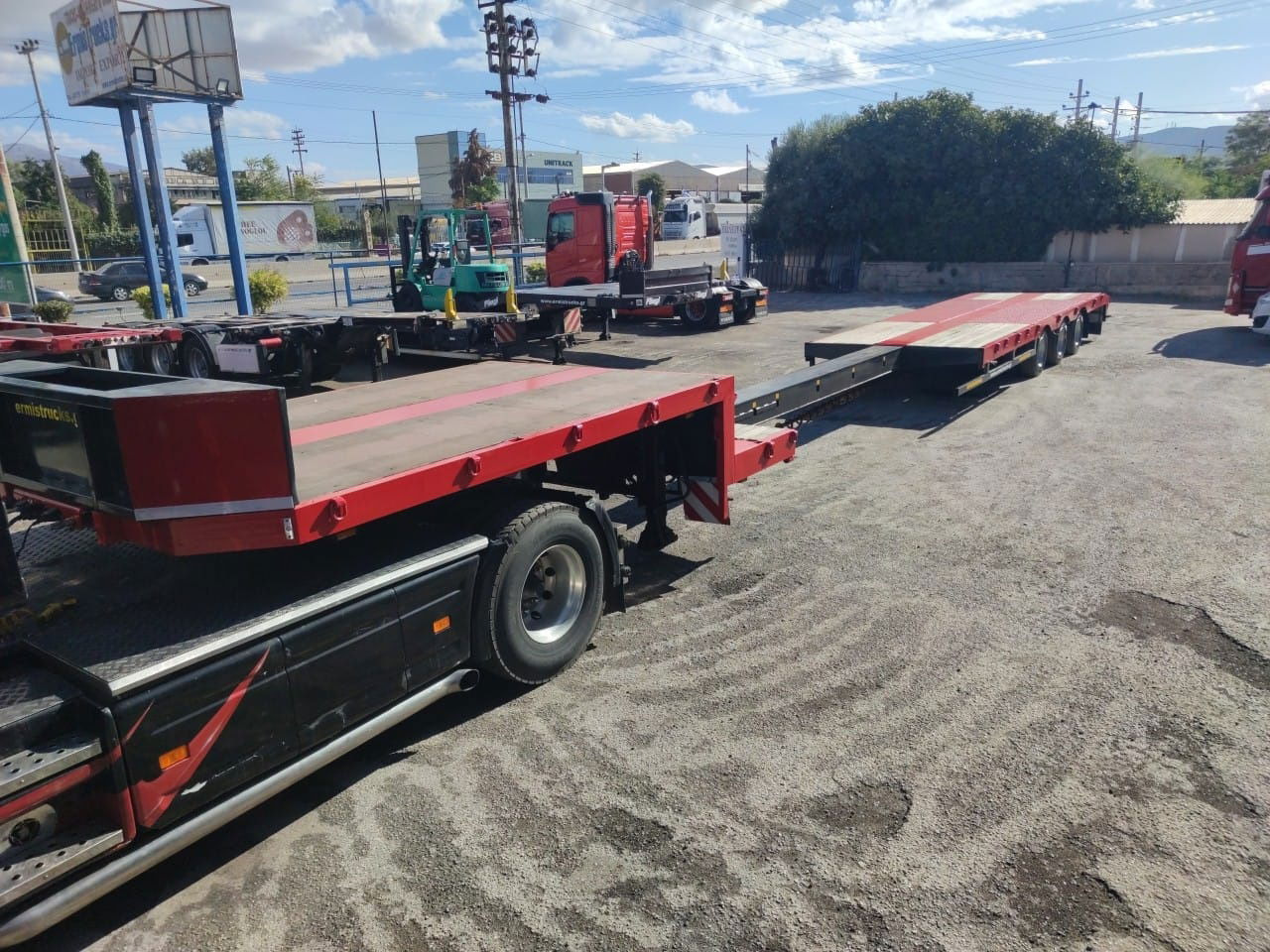 Lintrailers 3Lsdu18.30 - Nizko noseča polprikolica: slika 3 Lintrailers 3Lsdu18.30 - Nizko noseča polprikolica: slika 3