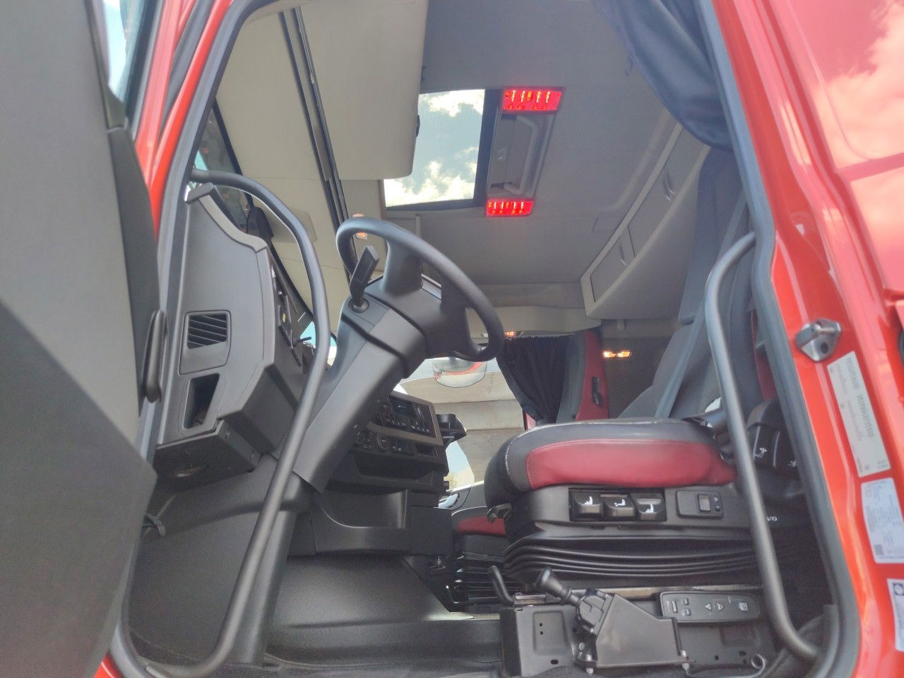 Volvo FH 13.500 - Vlačilec: slika 5 Volvo FH 13.500 - Vlačilec: slika 5