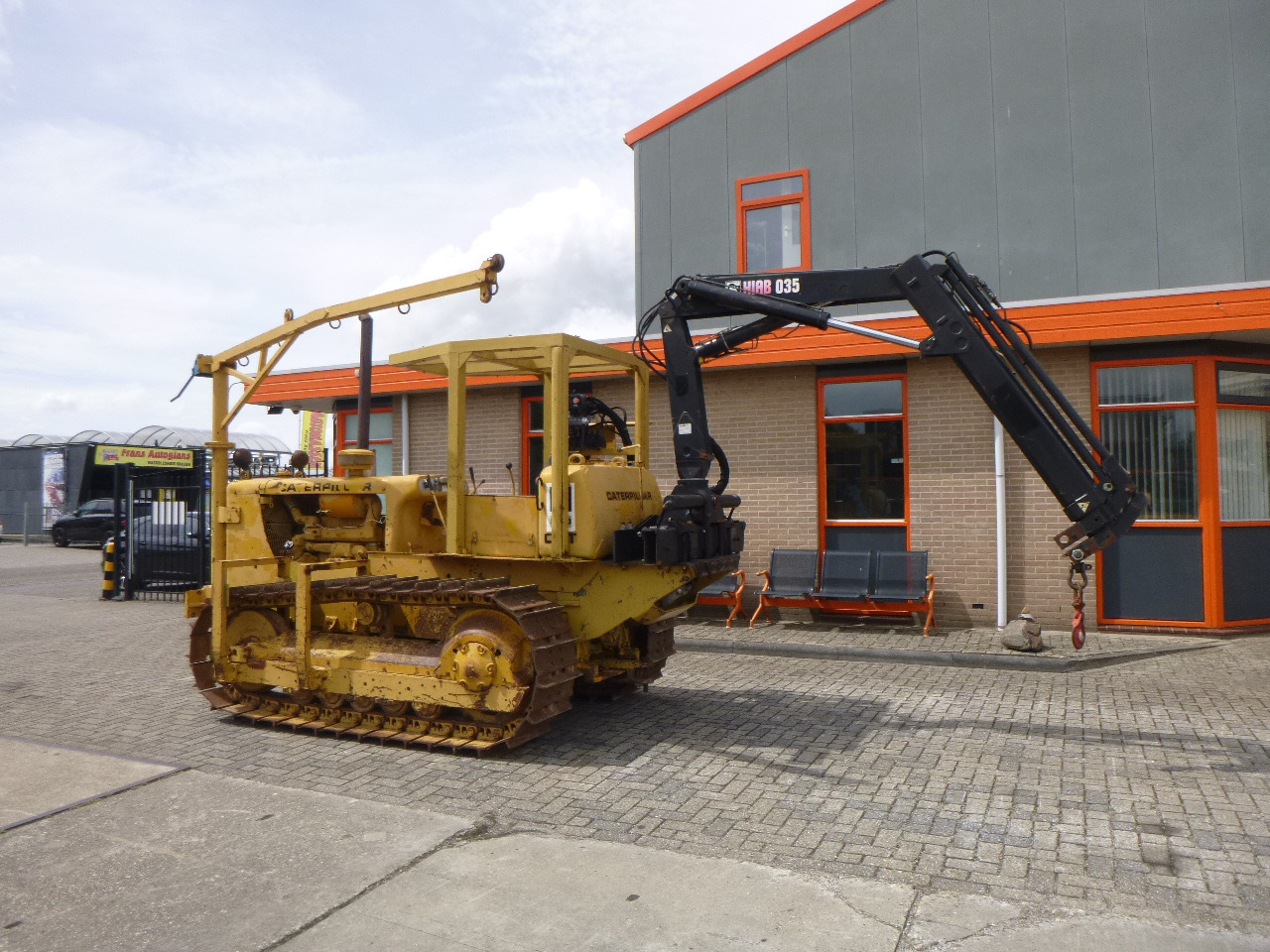 CATERPILLAR D4D - Polagalec cevi: slika 2 CATERPILLAR D4D - Polagalec cevi: slika 2