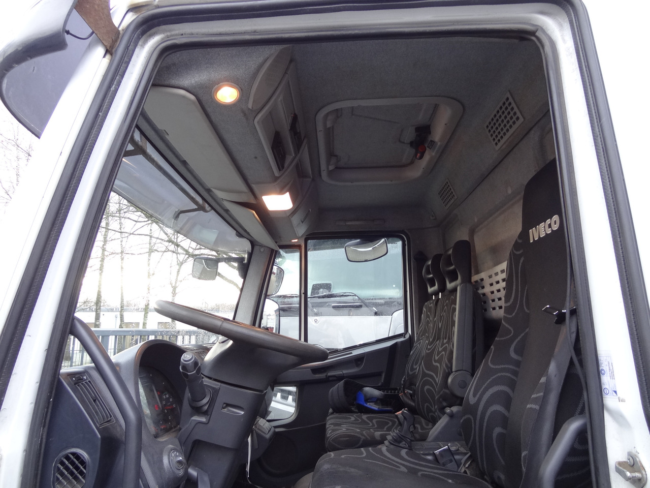 Iveco EuroCargo 120E25 Fassi F38 - Tovornjak s kesonom, Tovornjak z dvigalom: slika 3 Iveco EuroCargo 120E25 Fassi F38 - Tovornjak s kesonom, Tovornjak z dvigalom: slika 3