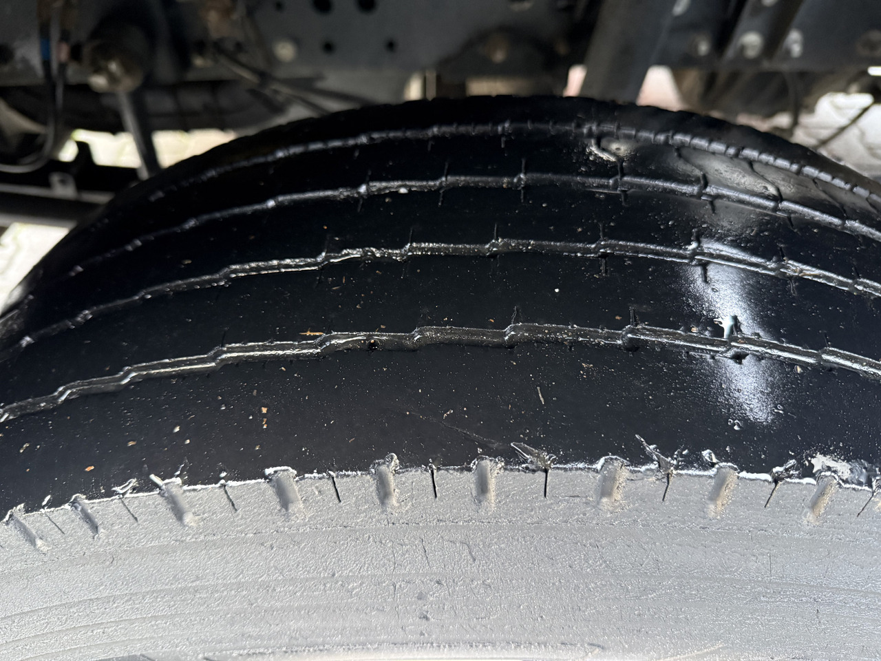 Iveco EuroCargo 80E22 Kran HMF 735 bis 15 Meter - Tovornjak z dvigalom, Tovornjak s kesonom: slika 3 Iveco EuroCargo 80E22 Kran HMF 735 bis 15 Meter - Tovornjak z dvigalom, Tovornjak s kesonom: slika 3