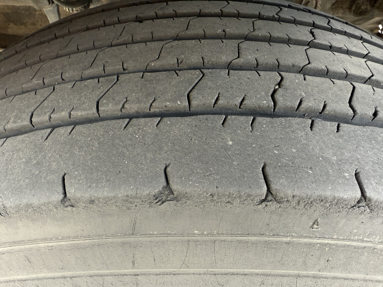 MAN TGS 26.480 6X6H Haken - Kotalni prekucni tovornjak: slika 3 MAN TGS 26.480 6X6H Haken - Kotalni prekucni tovornjak: slika 3