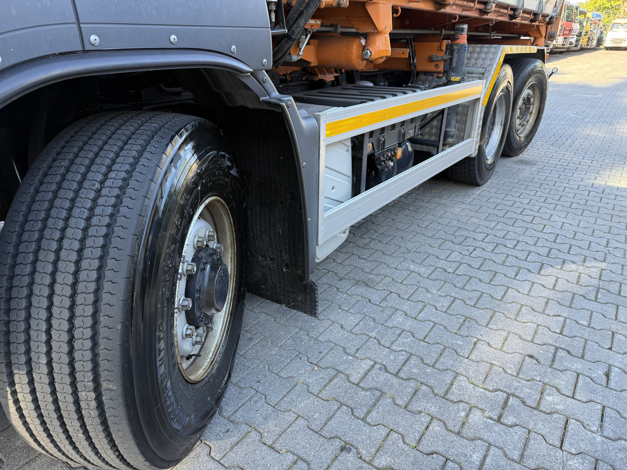 MAN TGS 28.400 6X4H-4 BL - Tovornjak-šasija, Tovornjak z dvigalom: slika 3 MAN TGS 28.400 6X4H-4 BL - Tovornjak-šasija, Tovornjak z dvigalom: slika 3