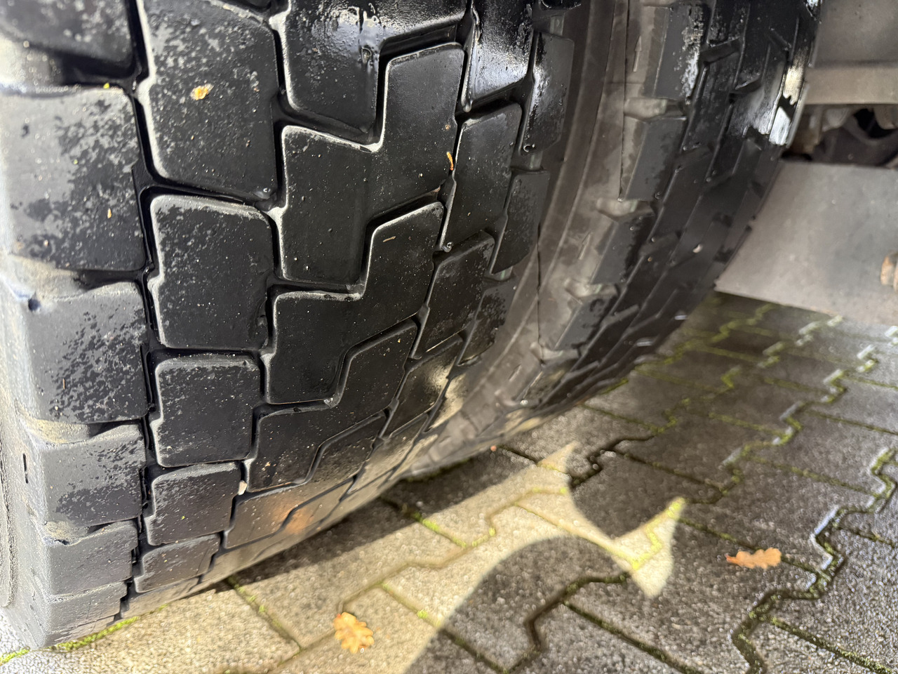 Mercedes-Benz Actros 2535 6X2 HMF 2420 bis 25 Meter - Tovornjak s kesonom, Tovornjak z dvigalom: slika 3 Mercedes-Benz Actros 2535 6X2 HMF 2420 bis 25 Meter - Tovornjak s kesonom, Tovornjak z dvigalom: slika 3