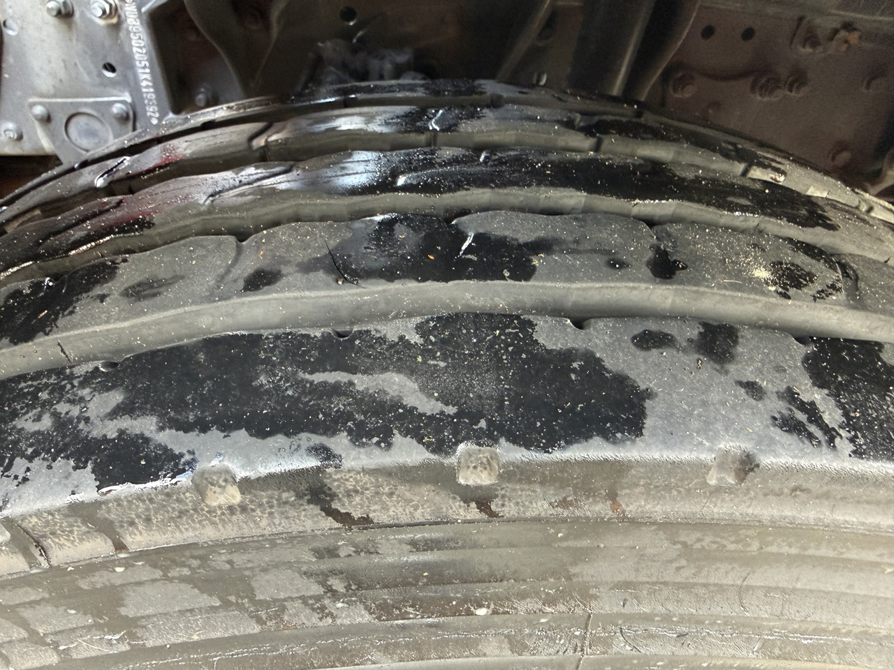 Mercedes-Benz Actros 2535 6X2 HMF 2420 bis 25 Meter - Tovornjak z dvigalom, Tovornjak s kesonom: slika 4 Mercedes-Benz Actros 2535 6X2 HMF 2420 bis 25 Meter - Tovornjak z dvigalom, Tovornjak s kesonom: slika 4