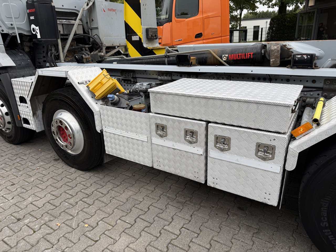Mercedes-Benz Arocs 3245 K 8X4 Haken - Kotalni prekucni tovornjak: slika 3 Mercedes-Benz Arocs 3245 K 8X4 Haken - Kotalni prekucni tovornjak: slika 3