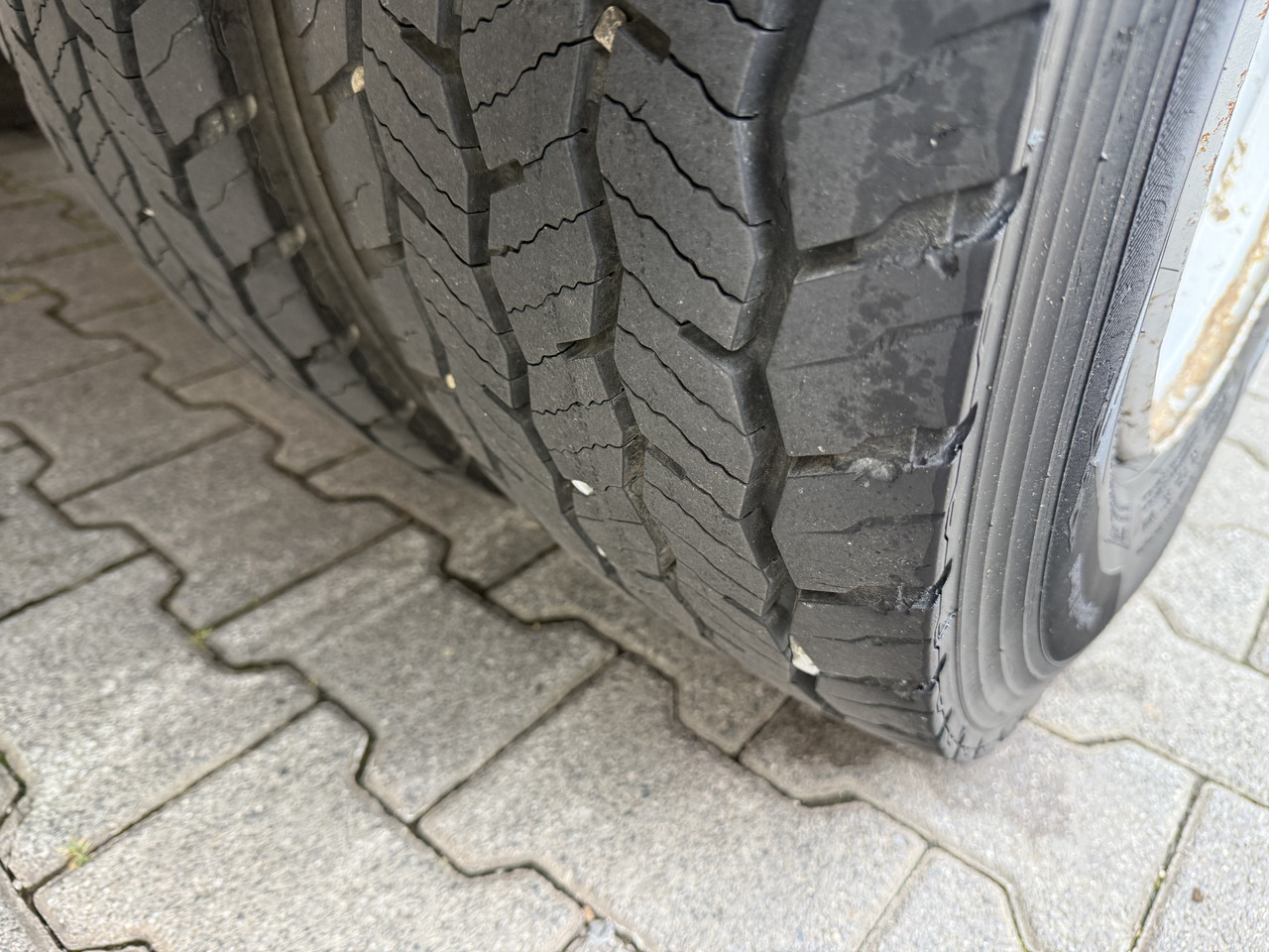 Renault Midlum 180.10 DoKa - Tovornjak zabojnik: slika 2 Renault Midlum 180.10 DoKa - Tovornjak zabojnik: slika 2