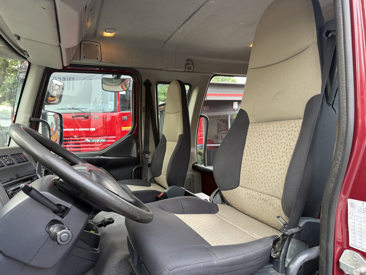 Renault Midlum 180.10 DoKa - Tovornjak zabojnik: slika 5 Renault Midlum 180.10 DoKa - Tovornjak zabojnik: slika 5