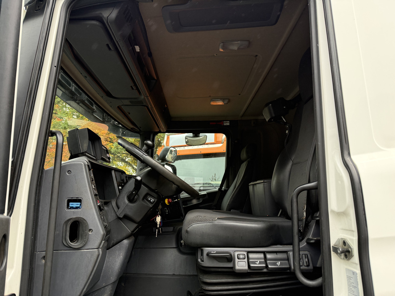 Scania P280 6X2*4 - Tovornjak-šasija: slika 3 Scania P280 6X2*4 - Tovornjak-šasija: slika 3