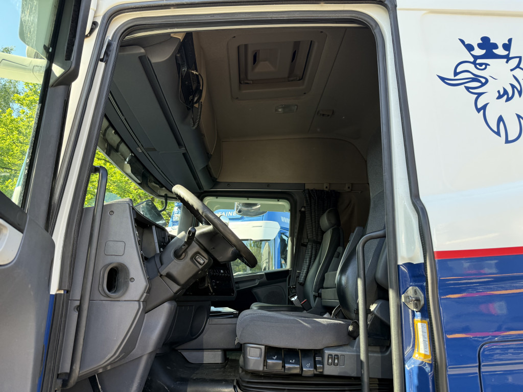 Scania R400 6X2 Kran Hiab 377-8 bis 25 Meter - Tovornjak z dvigalom, Vlačilec: slika 5 Scania R400 6X2 Kran Hiab 377-8 bis 25 Meter - Tovornjak z dvigalom, Vlačilec: slika 5