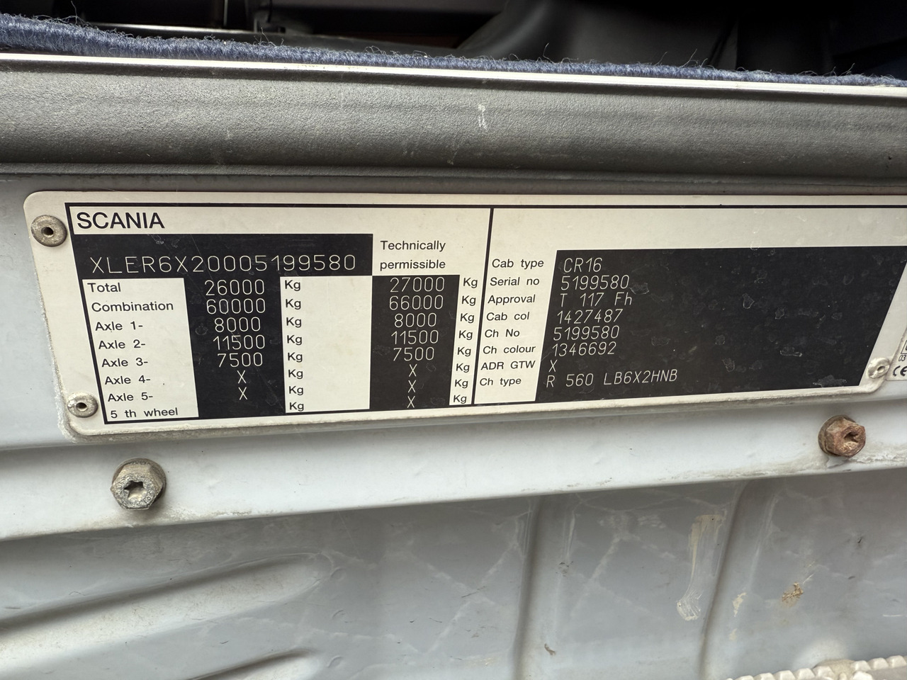 Scania R560 V8 6X2 Kranvorbereitung - Tovornjak s kesonom, Tovornjak z dvigalom: slika 2 Scania R560 V8 6X2 Kranvorbereitung - Tovornjak s kesonom, Tovornjak z dvigalom: slika 2