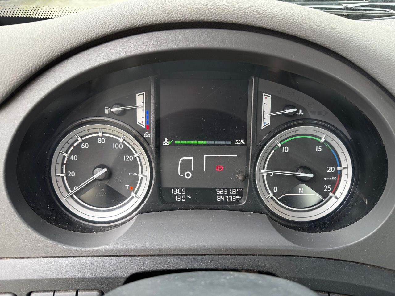 Daf CF 370 4X2 - Vlačilec: slika 4 Daf CF 370 4X2 - Vlačilec: slika 4