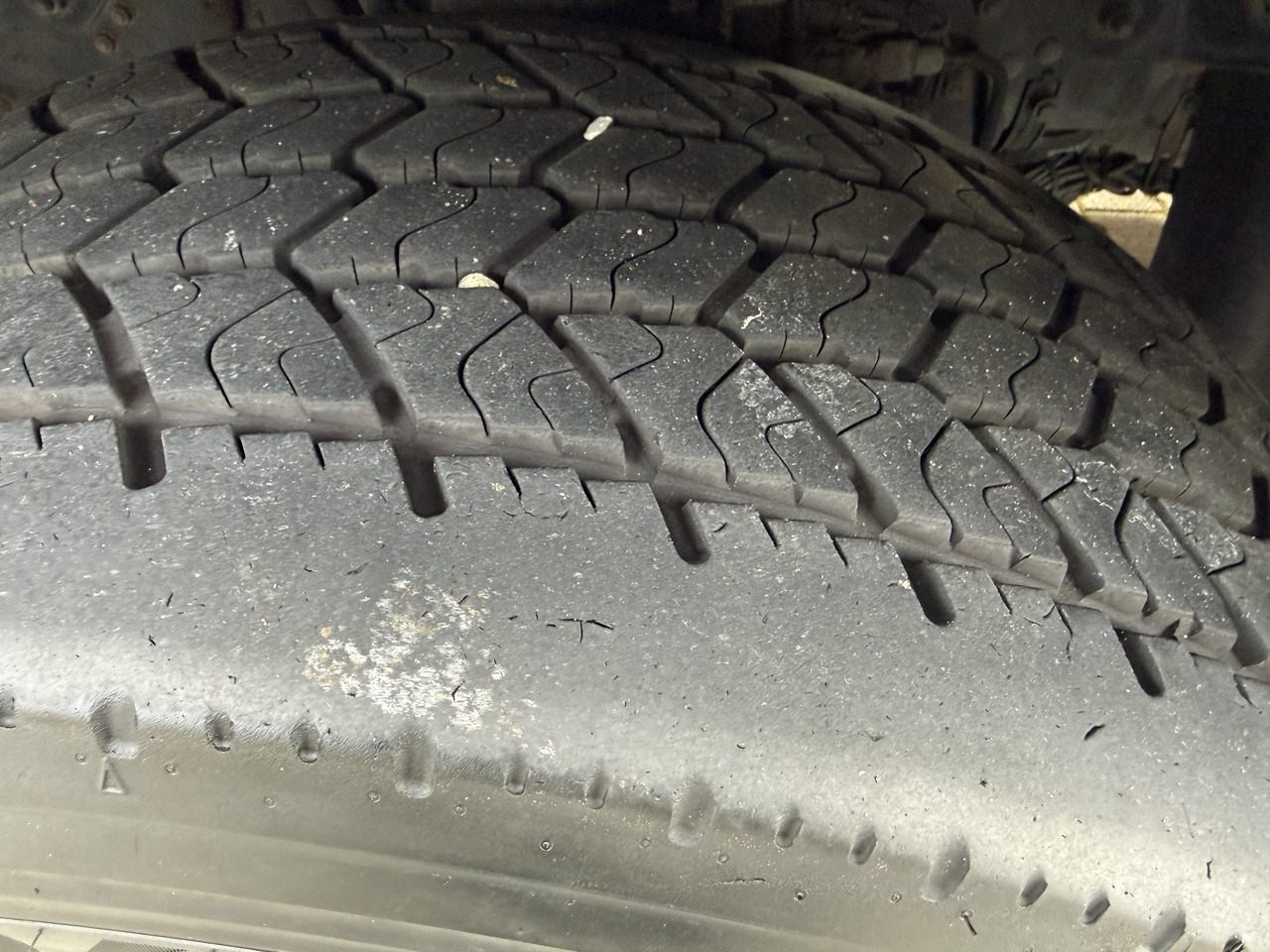 Scania G480 6X4 Kran Effer 255 6S bis 20.5 Meter - Vlačilec: slika 4 Scania G480 6X4 Kran Effer 255 6S bis 20.5 Meter - Vlačilec: slika 4