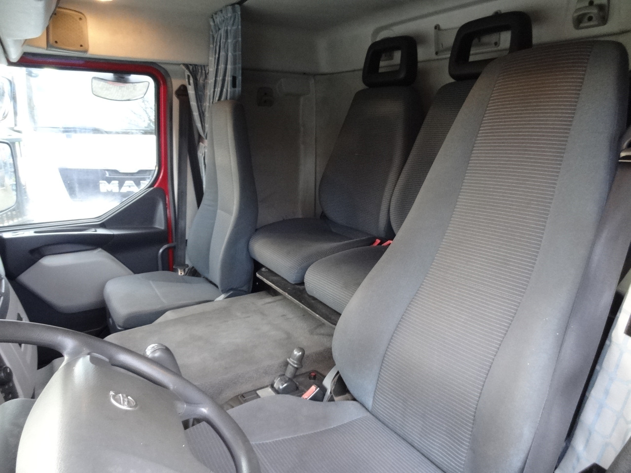 Volvo FE320 Fahrschule/ driving school - Vlačilec: slika 4 Volvo FE320 Fahrschule/ driving school - Vlačilec: slika 4