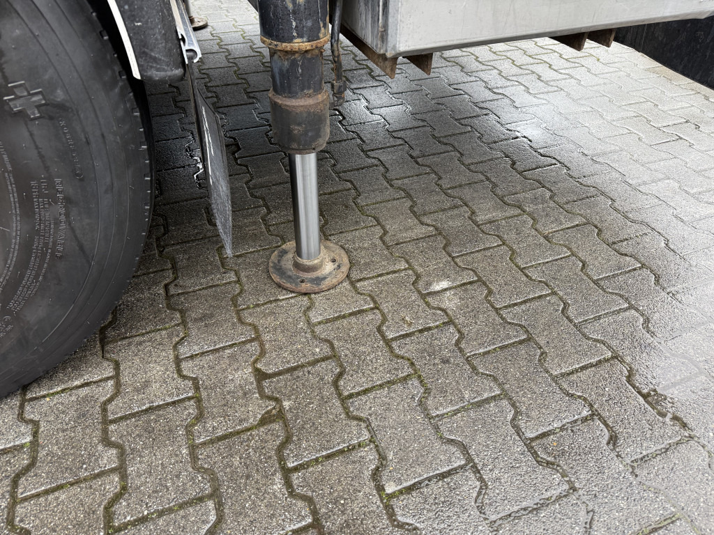 Volvo FH12 420 6X2 Kran PM 30025 bis 26.5 Meter - Tovornjak z dvigalom, Tovornjak s kesonom: slika 5 Volvo FH12 420 6X2 Kran PM 30025 bis 26.5 Meter - Tovornjak z dvigalom, Tovornjak s kesonom: slika 5