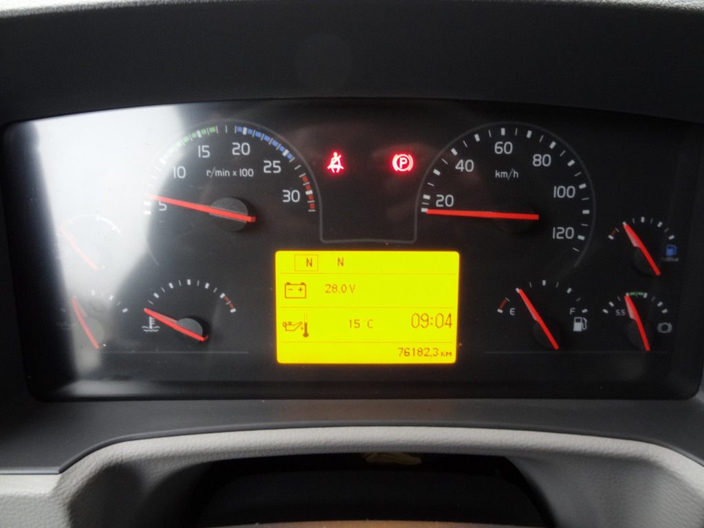 Volvo FL 280.18 mit Kran HMF 910 K3 - Tovornjak s kesonom, Tovornjak z dvigalom: slika 4 Volvo FL 280.18 mit Kran HMF 910 K3 - Tovornjak s kesonom, Tovornjak z dvigalom: slika 4