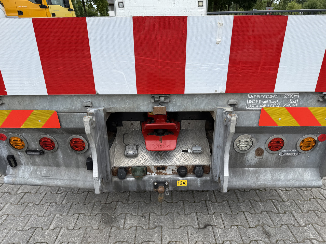 Volvo FL250.16 HMF 875 K3 - Tovornjak s kesonom, Tovornjak z dvigalom: slika 2 Volvo FL250.16 HMF 875 K3 - Tovornjak s kesonom, Tovornjak z dvigalom: slika 2